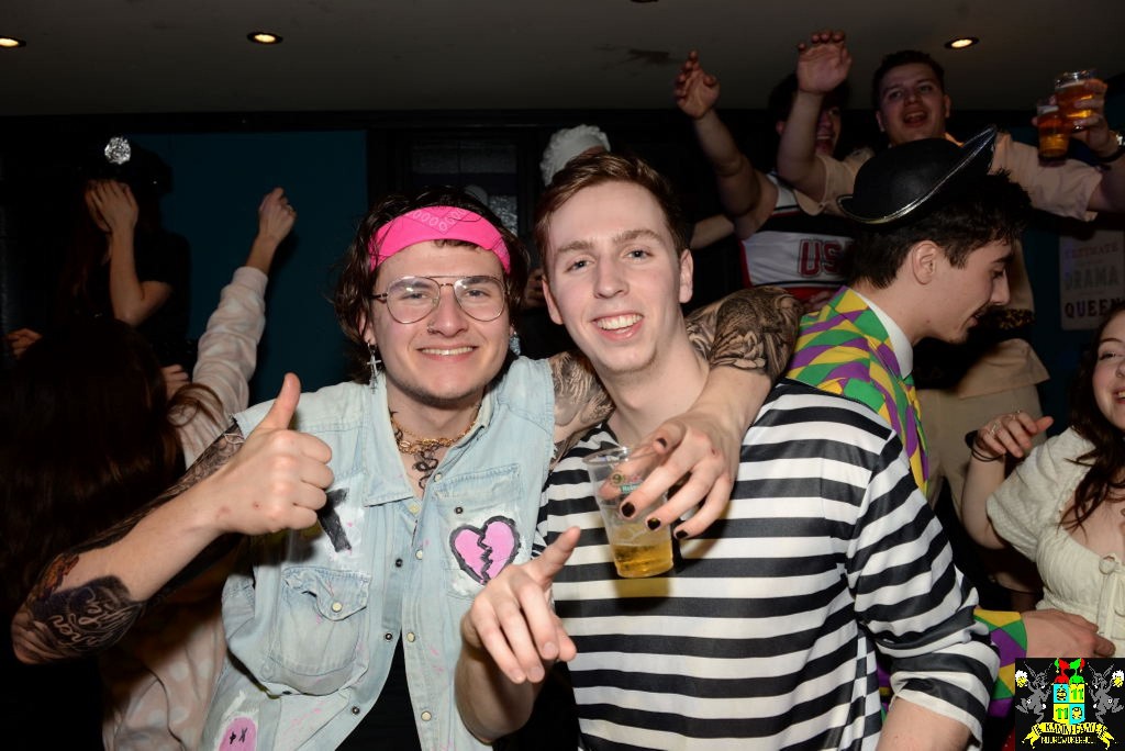 ../Images/Carnavals vrijdagavond in VdG 261.jpg